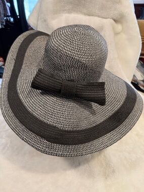Black White Wide Brim Sun Hat Bow Accent Packable Summer Beach Hat”
